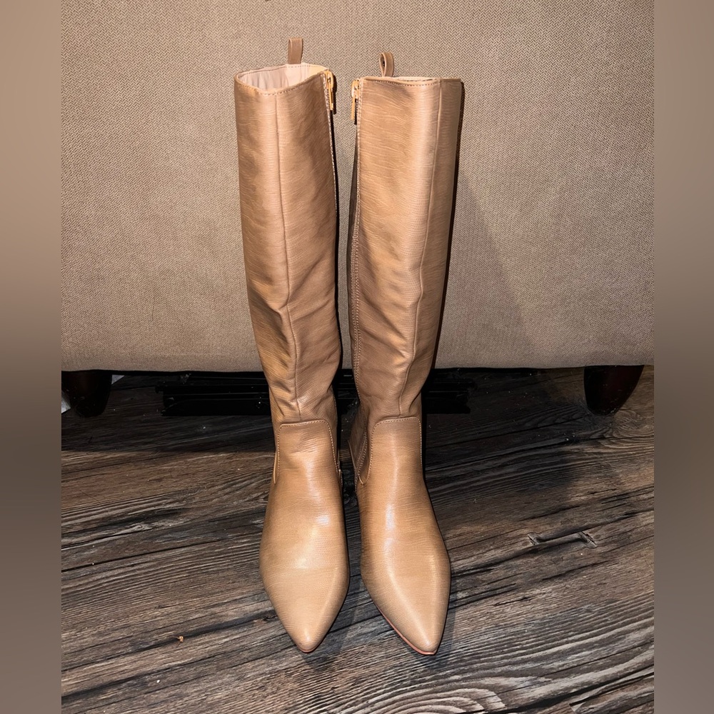 Brand new French Connection Nude Colored Leather Kitten Heel Knee Boots